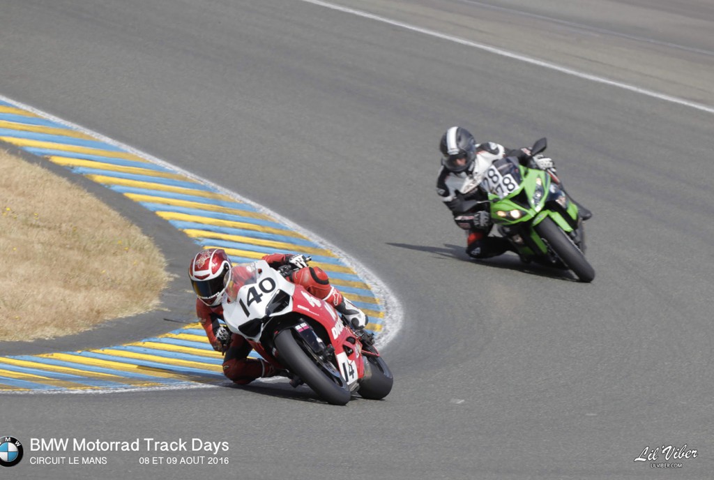 crédit photos WarmUp photos pour BMW Motorrad Track Days